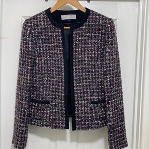 Tahari size 4 fall purple black and white outerwear blazer